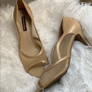 Adrienne Vittadini Beige heels!!